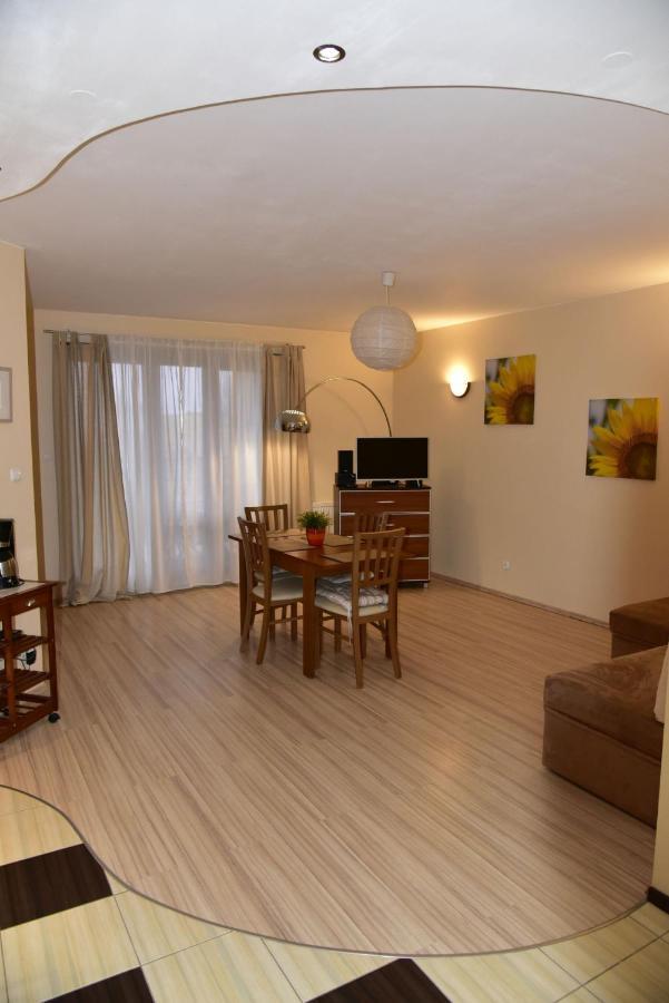 Apartament Sloneczny Brzeg Miedzyzdroje Luaran gambar